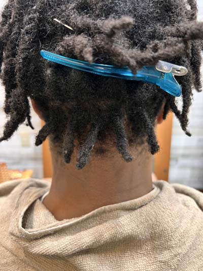 ドレッド修理後:39年の技術で完治。After repair: 39 years needle technique.2