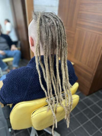 ドレッド修理前:ドイツ・ヨーロッパからのお客さま。Before dreadlocks repair: Client from Germany, Europe.1